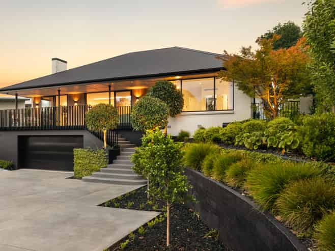788 River Road, Chartwell