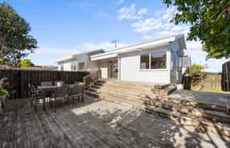 1/144 Bradbury Road, Botany Downs