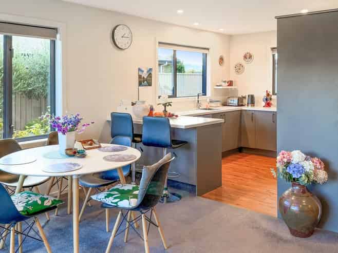 17 Larch Crescent, Alexandra