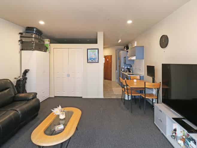 2E/154 The Terrace, Wellington Central