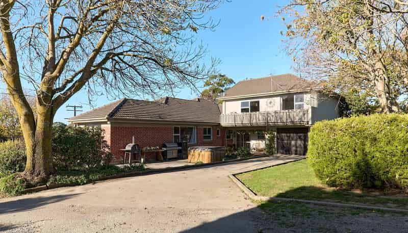 691 Pleasant Point Highway, Levels