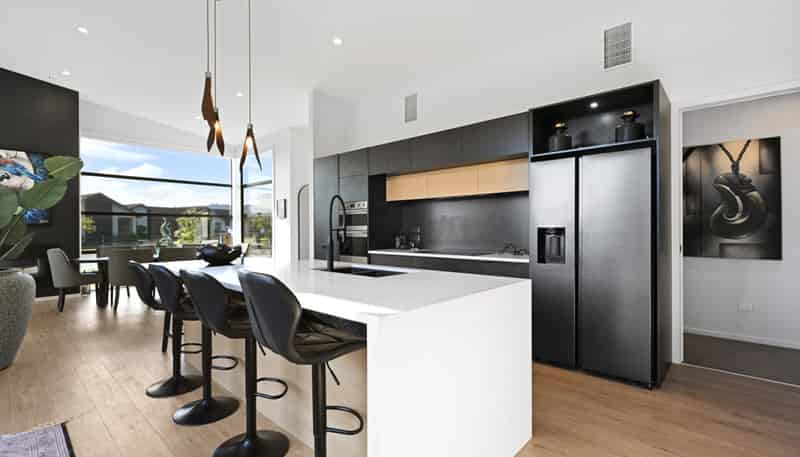17 Mike Smith Drive, Cambridge
