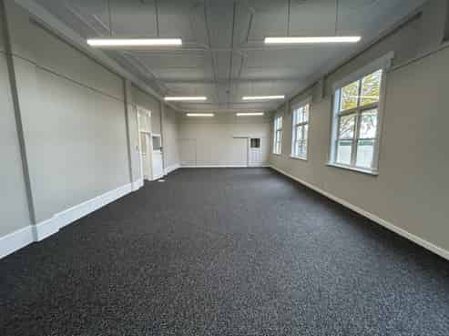 Professional Space, Ready to Occupy