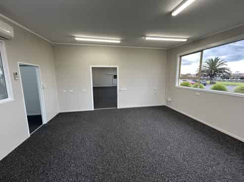 Professional Space, Ready to Occupy
