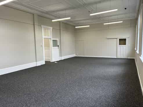 Professional Space, Ready to Occupy