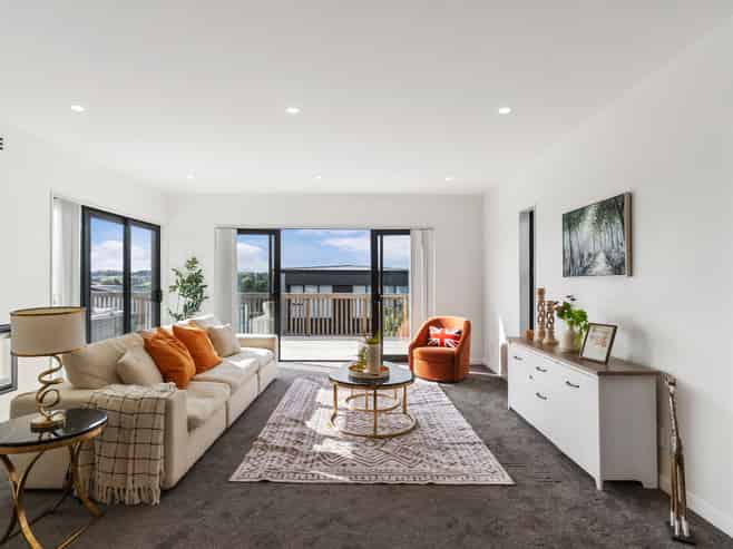 79 Michael Bosher Way, Flat Bush