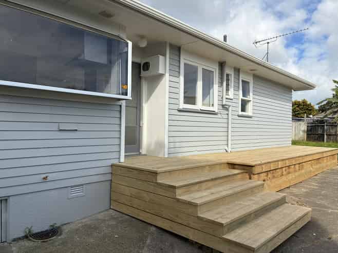 14 Beeston Cres, Manurewa
