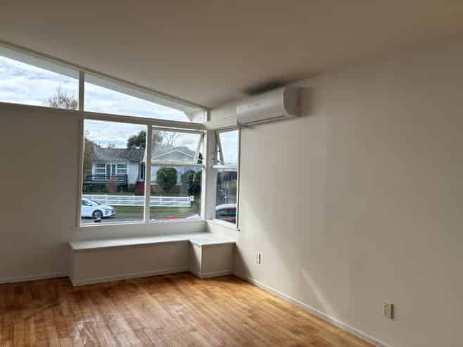 14 Beeston Cres, Manurewa