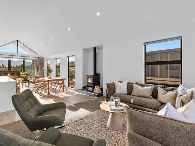 11 Campbell Road, Wanaka