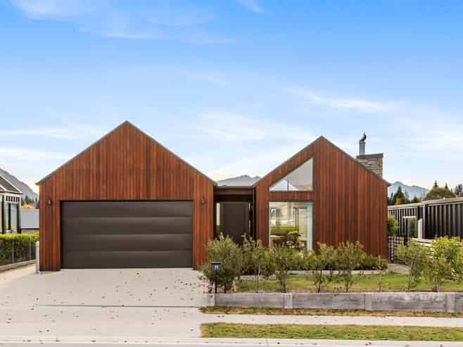 11 Campbell Road, Wanaka