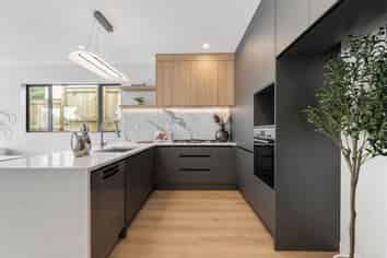 16B Madison place, Forrest Hill