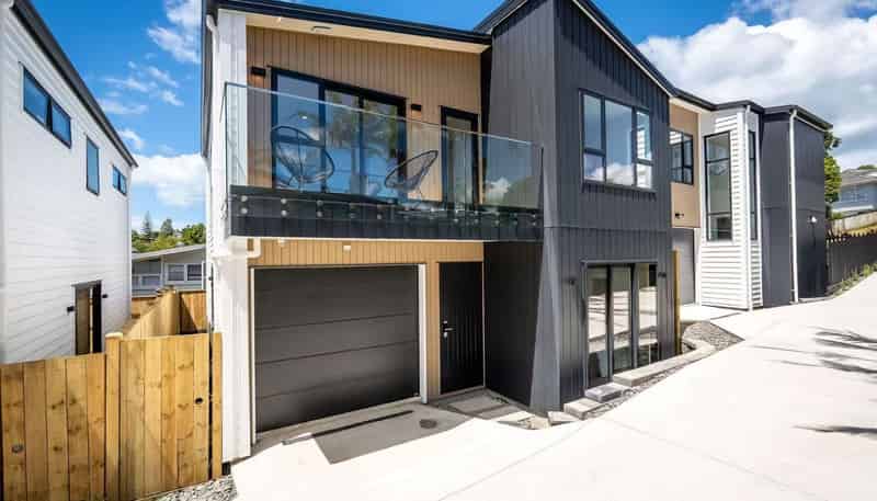 16B Madison place, Forrest Hill
