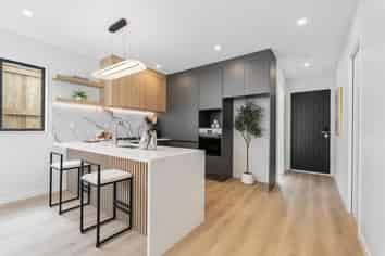 16B Madison place, Forrest Hill
