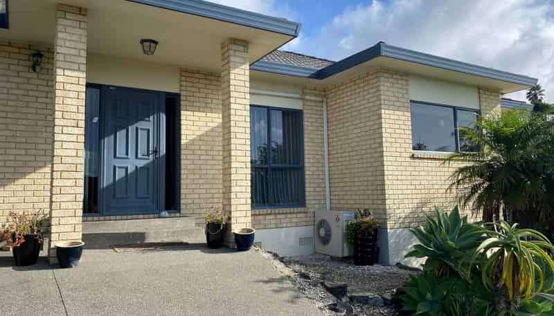 23 Roberta Crescent, Orewa