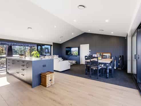 31 Otutira Drive, Kinloch
