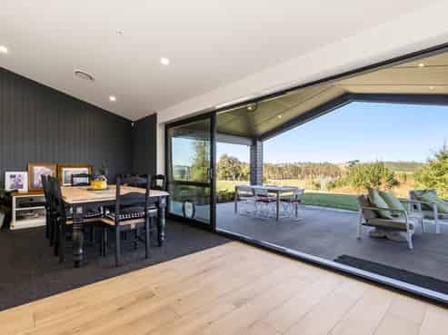 31 Otutira Drive, Kinloch