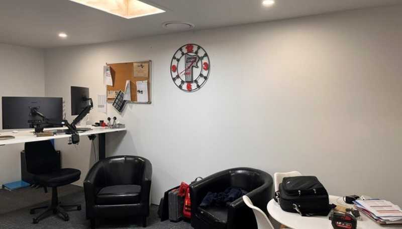 405-407 King Street North, Hastings