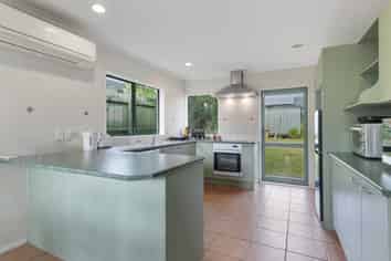 51 Chapel Road, Flat Bush
