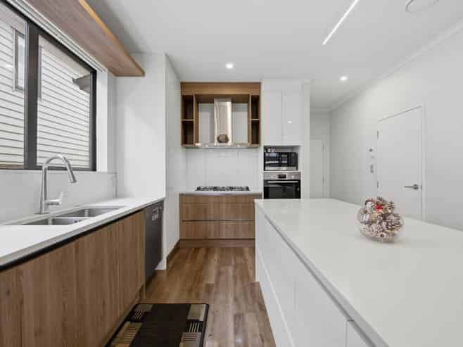 26 Cooladawson Drive, Flat Bush