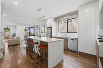 26 Cooladawson Drive, Flat Bush