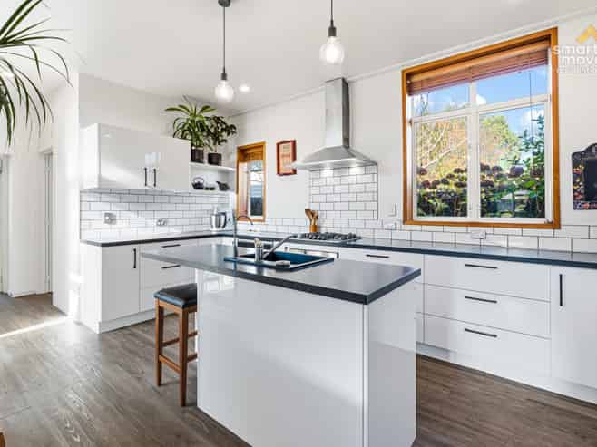 166 Venus Street, Strathern