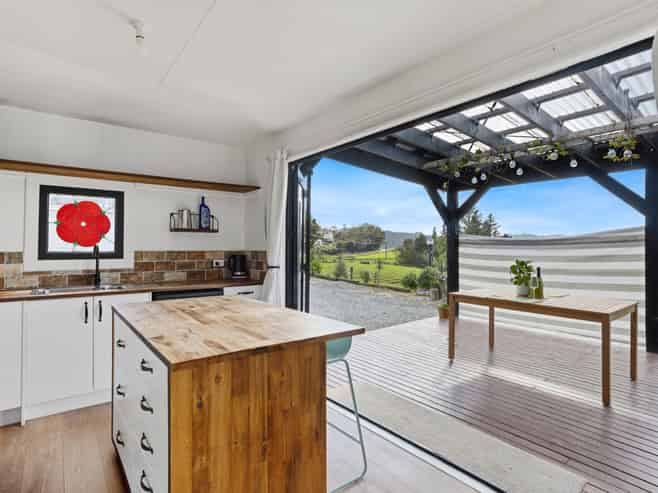 1700 Ruapekapeka Road, Kawakawa