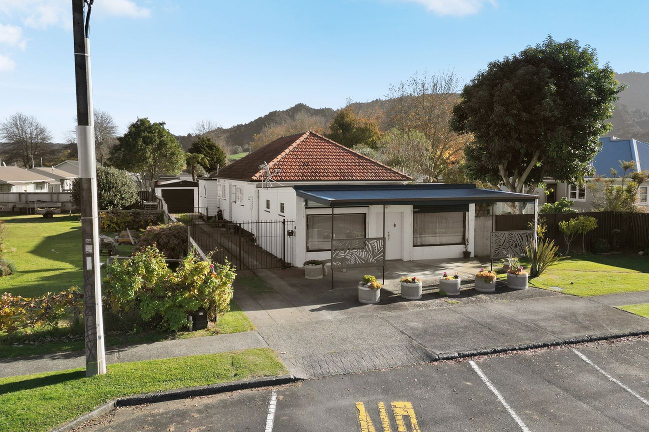 Priced to Sell - A Home with Built-In Income Potential - Vista 2