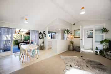 33 Brigitte View, Snells Beach