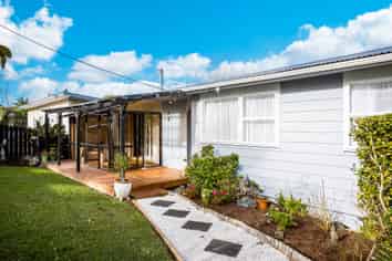 33 Brigitte View, Snells Beach