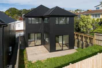 27A Nutsey Avenue, Northcote