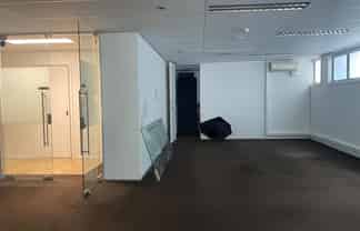 Parnell Workspace Available