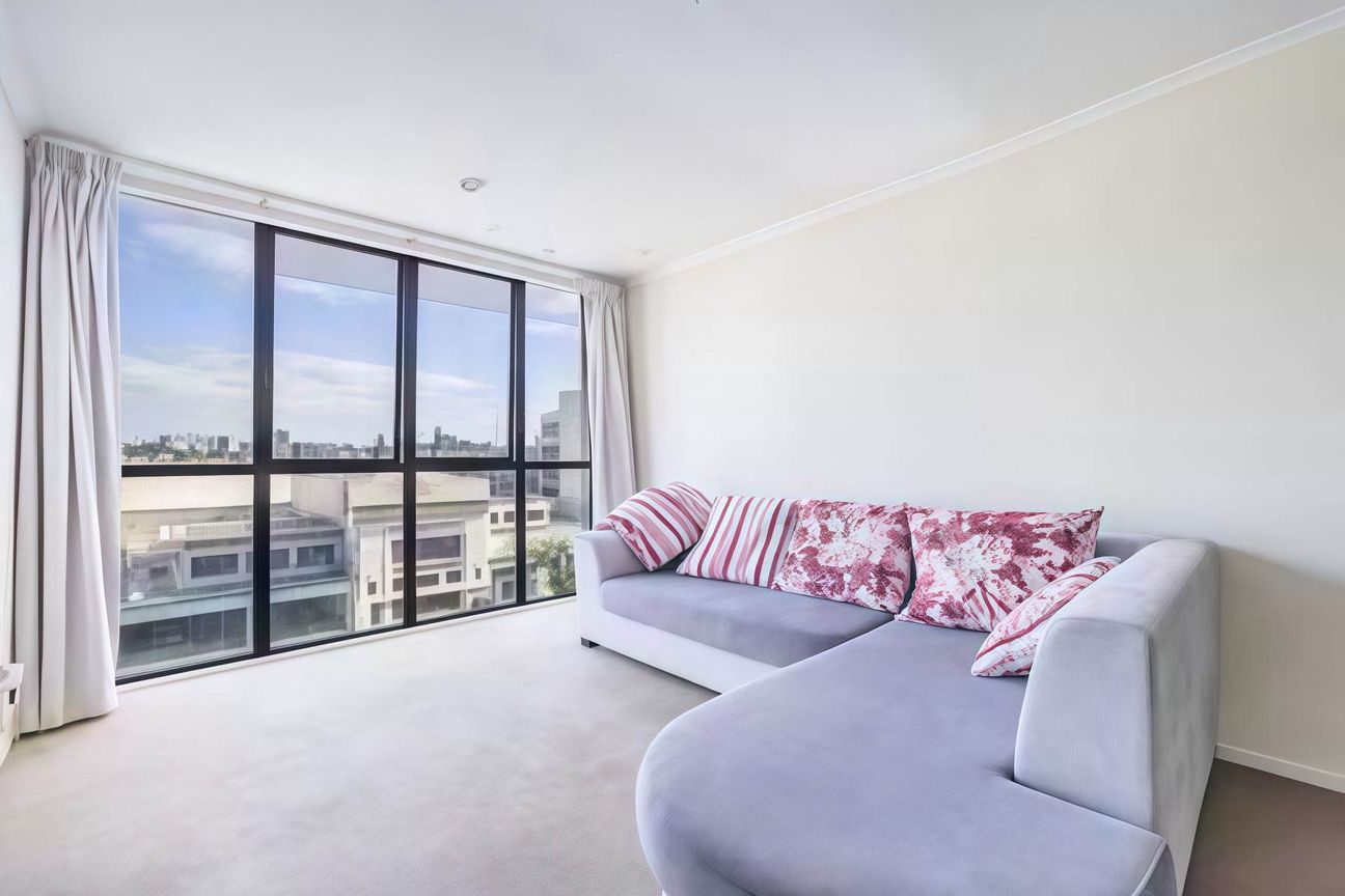Affordable Opportunity in the Double Grammar Zone - Vista 3