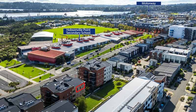 207/77 Hobsonville Point Road, Hobsonville