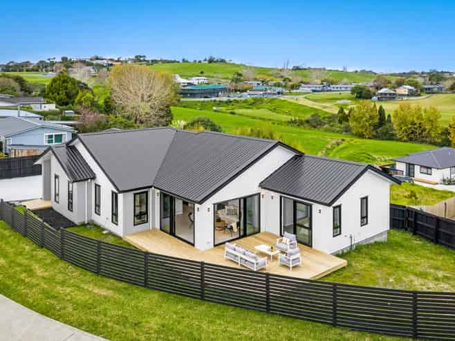 35 Brigitte View, Snells Beach