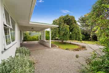 13 Matenga Street, Waikanae