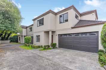 23B Seccombes Road, Epsom