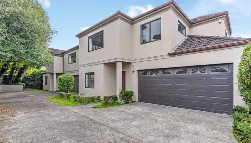 23B Seccombes Road, Epsom