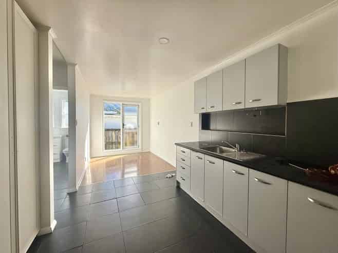 86 Shakespeare Avenue, Trentham