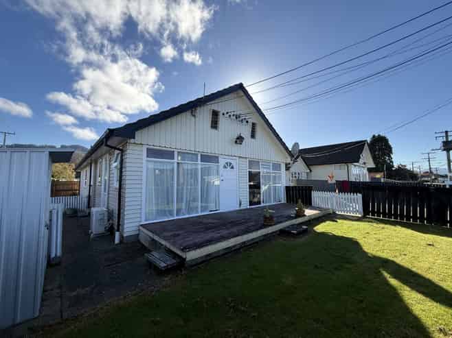 86B Shakespeare Avenue, Trentham