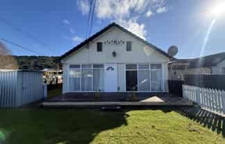 86B Shakespeare Avenue, Trentham