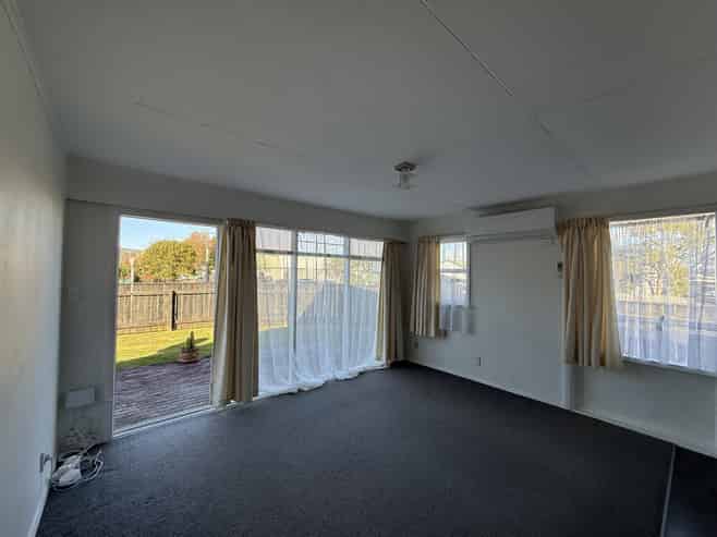86B Shakespeare Avenue, Trentham