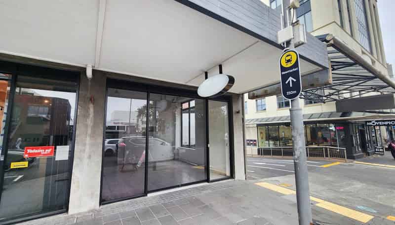 88 Broadway, Newmarket