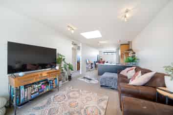15/337 Jackson Street, Petone