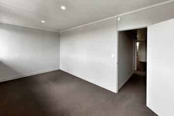 28A/203 Kirkbride Road, Mangere Bridge