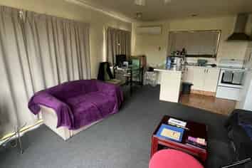 (Back Flat/22  Field Terrace, Upper Riccarton