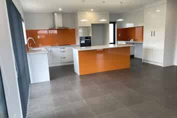 1/25 Kennington Drive, Manurewa