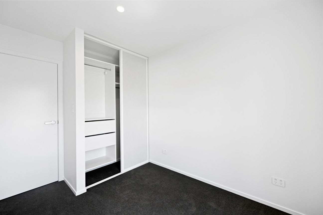 Immaculate 2 bedroom Townhouse - Bild 6