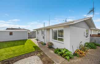 210D Maxwell Road, Redwoodtown