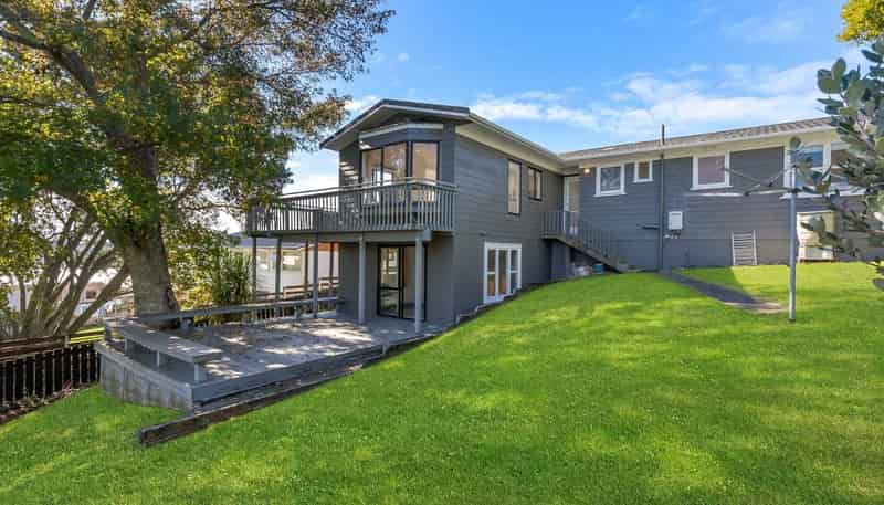 16 Mawson Avenue, Torbay