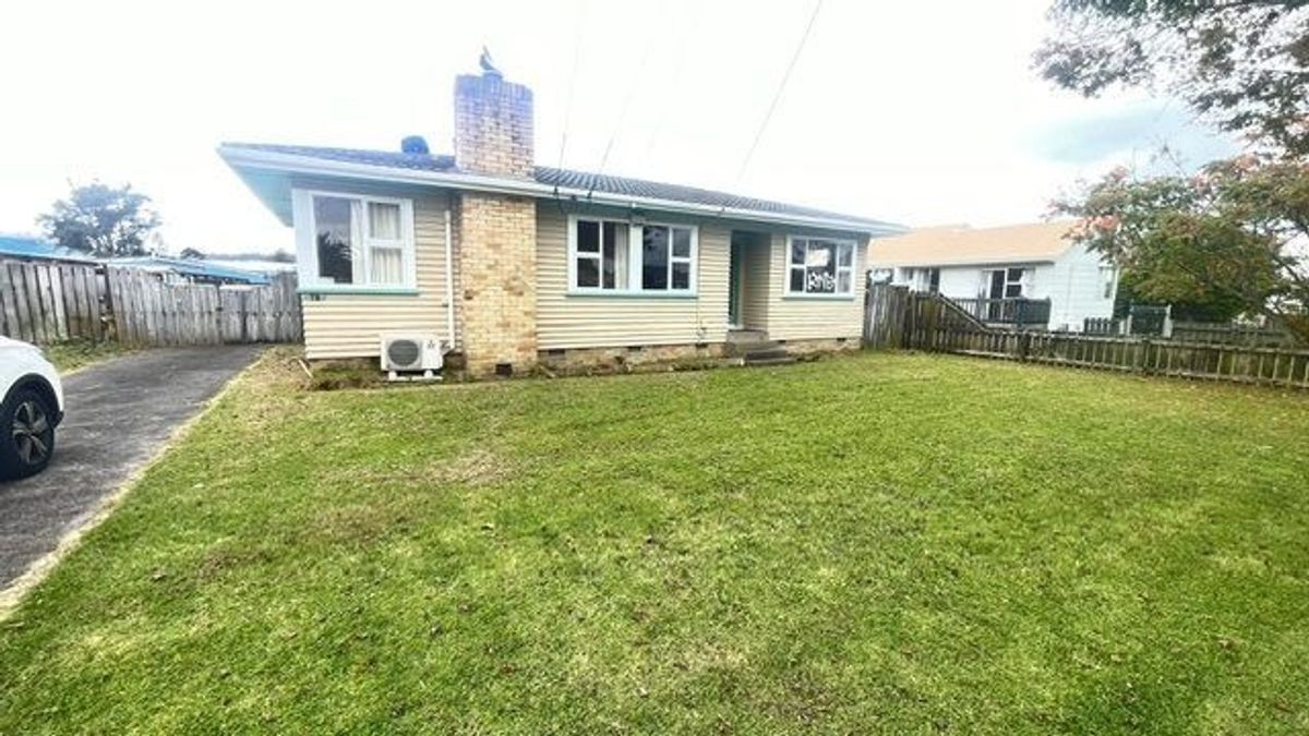PAPAKURA, 3 BEDROOMS